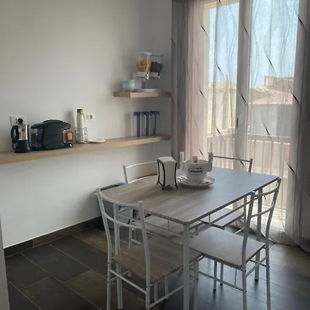 לינה וארוחת בוקר Liberta 3*